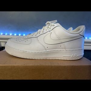 Used Air Force 1s All White